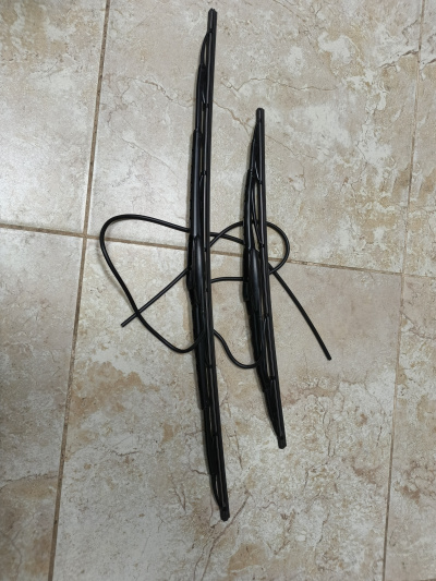 Щётки стеклоочистителя каркасные комплект 2 шт с форсунками для Иран Ходро Саманд.